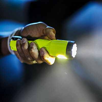 Dualie 3AA Flashlight - Multi-Function Flashlight 10